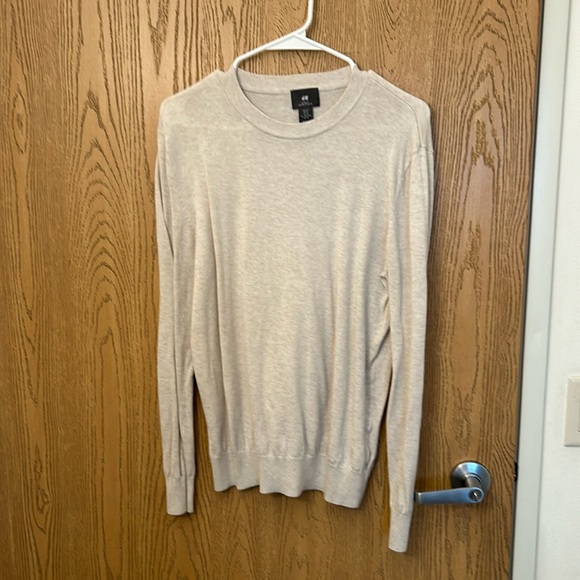 H&M tan sweater - Picture 1 of 2